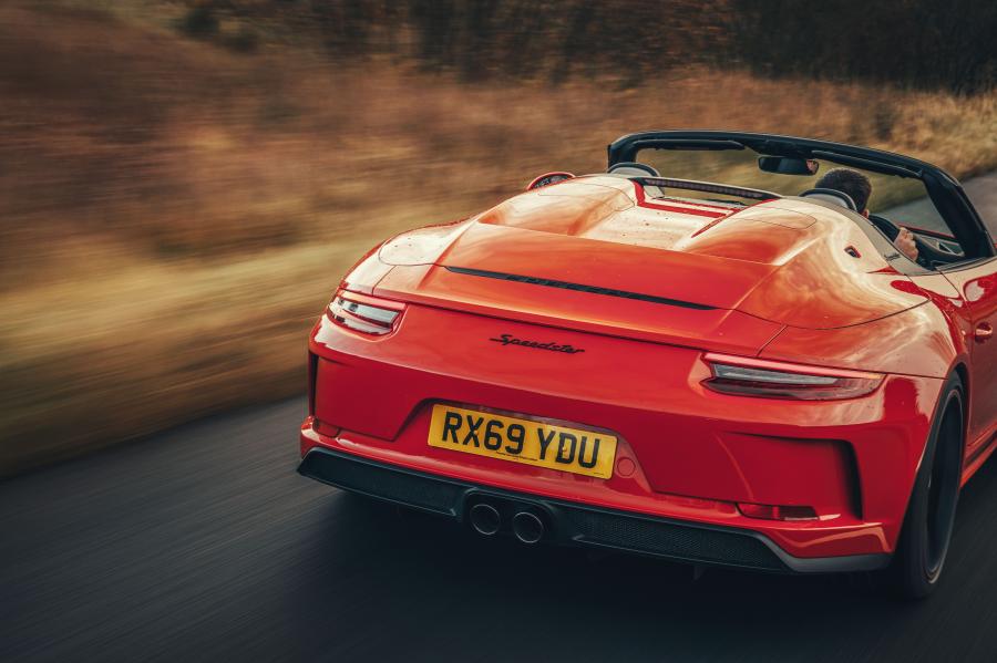  Porsche 911 Speedster (991) 2019 года  (UK) (фото 14 из 19)